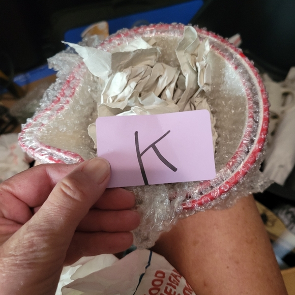 NWT set of 2 stacking bowls Christmas themed new old stock - Picture 6 of 6